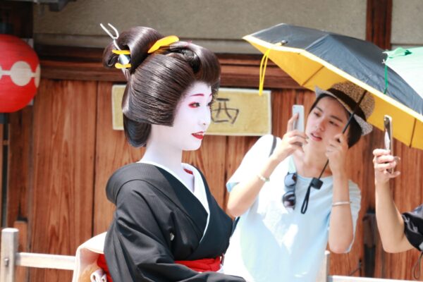 Kyoto, Japan On August 1, 2015 The summer event "Hassaku", where geisha and maiko in Kyoto express their gratitude to their masters of performing art and teahouses.