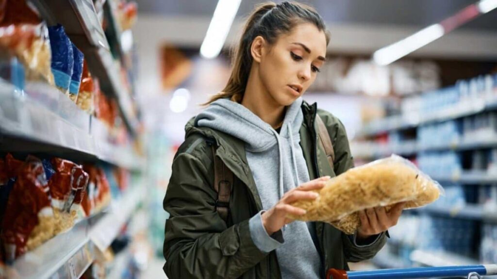 Woman buying grocery