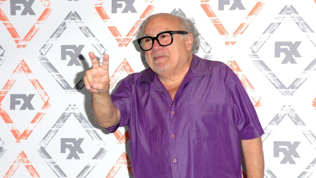 LOS ANGELES - AUG 3: Danny DeVito at the FX TCA Starwalk - Summer 2018 on the Beverly Hilton Hotel on August 3, 2018 in Beverly Hills, CA