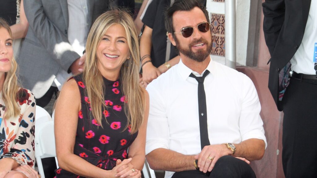 LOS ANGELES - July 26: Jennifer Aniston, Justin Theroux at the Jason Bateman Hollywood Walk of Fame Star Ceremony at the Walk of Fame on July 26, 2017 in Hollywood, CA